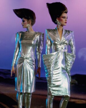 Thierry Mugler Instagram - ✨👄✨Couture Future - 1979 - Shot by maestro #PeterKnapp - collection “Spirale Futuriste” FW 1979-80 -
#mugler #thierrymugler #manfredthierrymugler #Muglerarchives #muglerized 
Copyright : Peter Knapp
Manager : @jbrougeot #jbrougeot