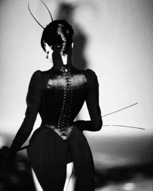 Thierry Mugler Instagram - #Muglerized insect - Couture 1997- #Muglerarchives #mugler #thierrymugler #manfredthierrymugler 
©Thierry Mugler⠀⠀
Manager : @jbrougeot #jbrougeot