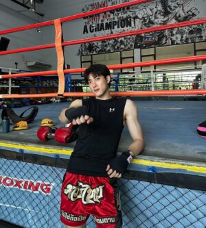 Thinnaphan Tantui Instagram - กางเกงก็แดง ไม่มีแรงได้ไง🥊😰