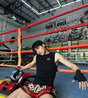 Thinnaphan Tantui Instagram - กางเกงก็แดง ไม่มีแรงได้ไง🥊😰