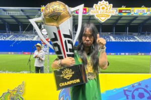 Thiti Srinuan Instagram - ฟุตบอลไอดอลลีก ทีมอีสานยูไนเต็ด ￼
ลงเล่นสองเกมส์ 
ผมลงเล่นทั้งหมด 20 นาที 🕑
 ยิง1 แอสซิสต์ 1 ⚽️
ชนะเลิศได้เป็นแชมป์นะครับ 🏆
ขอบคุณทุกคนมากๆนะครับ 💚🙏🏻
ขอบคุณทีมงานผู้จัดงานมากๆนะครับงานสนุกมากๆเลยครับ #idolleague