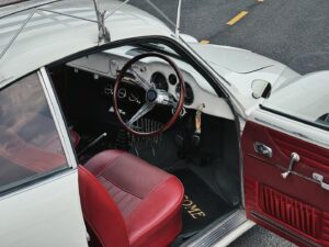 Thiti Srinuan Instagram - รถในฝัน ที่ไม่ได้ฝันอีกต่อไปแล้วครับ🤍
________________________________

volkswagen  Karman Ghia 1964 🚕
ขอบคุณทุกคนมากๆนะครับ 🙏🏻
