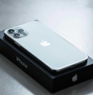 Thomas Adamandopoulos Instagram - 🎁 CONCOURS IPHONE 12 PRO 🎁   
   
Salut les amis ! Aujourd'hui on a la chance de pouvoir vous faire gagner un Iphone 12 Pro 🤩! 

Pour y participer c’est très simple :   
   
1️⃣ Suivre @luxxury.winners et TOUS les comptes que @luxxury.winners suit 
2️⃣ Like ce post   
3️⃣ Invite un max d'ami(e)s à participer (1 commentaire = 1 chance de gagner) 
  
  
🍀🍀 Pour doublez vos chance : 
Partager ce post dans votre story 
Liker les 5 derniers posts de chaque compte 
 
 
Fin du concours le 17 Juillet ! 💫    
Bonne chance à tous 🤞 

#concours #giveaway #Iphone  #iphone12 #iphone12pro #agagner #instaconcours #contest #jeu #concoursfrance #partage #cadeau #jeuconcours #giveaways  #accessories #fashion  #bonnechance