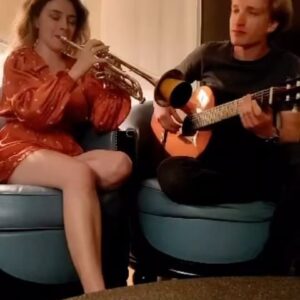 Thomas Dutronc Instagram - Très fier de cette version de ma petite chanson « À la vanille » issue de mon deuxième album 🤗🥰