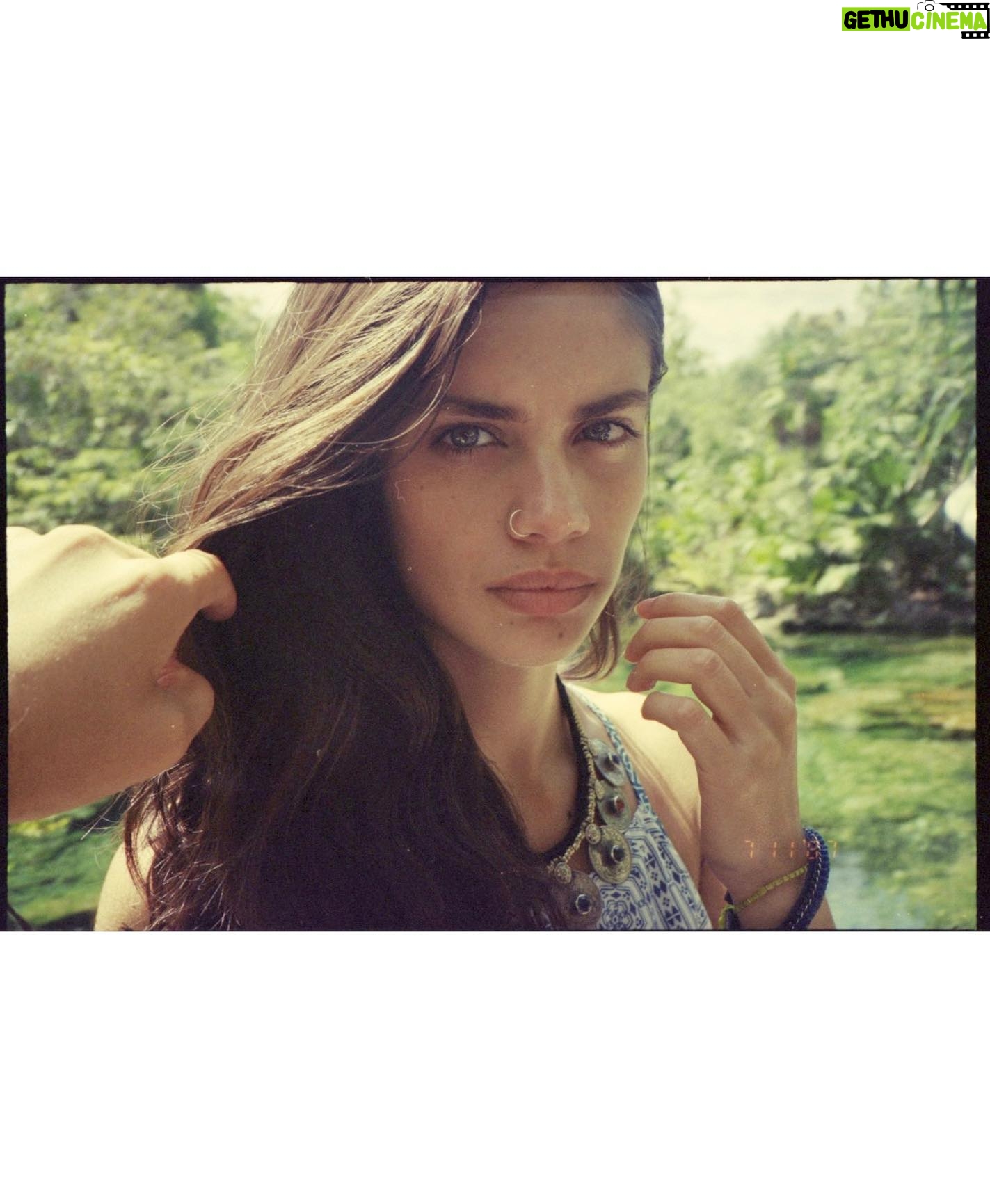 Thomas McDonell - 2.2K Likes - Sara sampaio in tulum