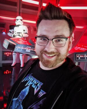 Thomas Ridgewell Instagram - Had an absolutely incredible #gifted time at @waltdisneyworld. I don't want to be a sycophant but going to #galaxysedge and feeling completely immersed in the meticulously detailed wall-to-wall environment was beyond compare. I don't want to spoil much but there's some AT-ATs on the #riseoftheresistance ride and ooooh boy are they awesome to behold. Big love to our fantastic tour guide Matthew; we all miss you dearly.