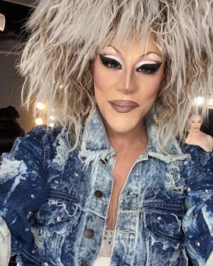 Thorgy Thor Instagram - Had an absolute blast in Orlando. Thank you @southernnightsorlando for having me ❤️. Always a pleasure gossiping with the Florida dolls 💜 … especially legend @sassy_devine 💜 Took over @roxxxyandrews ‘ station, so naturally recreated her backstage video that I look forward to every week. Lol. 💋