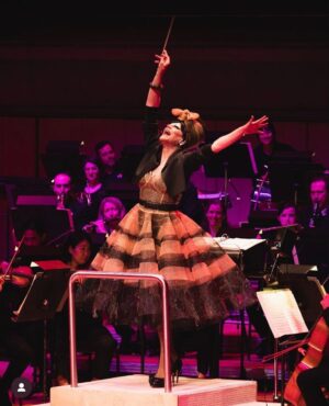 Thorgy Thor Instagram - In case you don’t know …. I perform with Symphomy Orchestras around the globe! Here I am with the @torontosymphony SOLD OUT!  Next up is Sep.21st with the @youngstownsymphonyorchestra in Ohio! 🎵🎻👠. See you there ! Tix available in my bio link. ❤️❤️❤️
