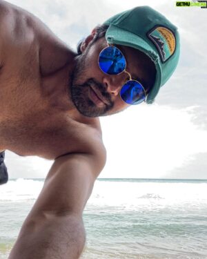 Thrigun Instagram - Holiday picture hiding the stomach ✅
#thrigun #mirissa #surflife #beachselfie #2023
