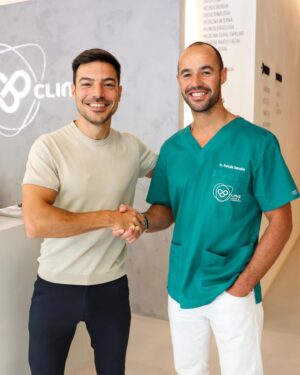 Tiago Aldeia Instagram - Sou a nova contratação da @gbclinic.sportsmedicine para o Europeu😜 Sou um “atleta” de ginásio, e para resultados eficazes para além dos treinos convém ter um bom acompanhamento em medicina desportiva! Sem desculpas! 💪🏼

#osteopatia #ortopedia #fisioterapia #metabolicadesportiva #massagem #neurocirugia #etc