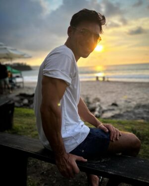 Tiago Aldeia Instagram - Bom fim-de-semana 🌅