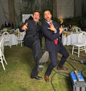 Tiago Correa Instagram - En la ficción enemigos, en la vida real amigos 🔥
Pronto sabrán por lo que pelean Mauro y Kenzo 🫢

#elamornotienereceta #kenzo #novela #ficcion #televisa