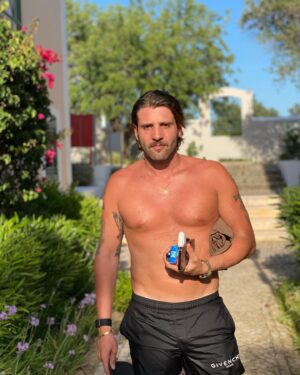 Tiago Paiva Instagram - 🌴