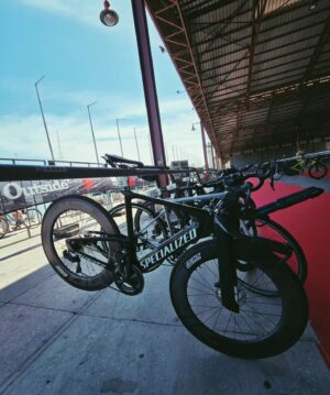 Tiago Teotónio Pereira Instagram - IRONMAN 70.3 VALENCIA em modo lua de mel