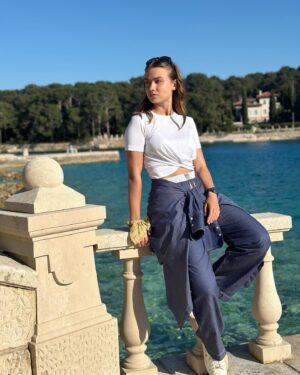 Tiana Upcheva Instagram - Bébé mora biti pored mora.