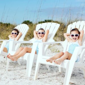 Tierney Smith Instagram - #triplettuesday 
We we’re so little! Remember this shoot @therebeccanewmanphotography 😍#tripletsofinstagram #smithtriplets #vintagebeachshoot @janieandjack #janieandjack