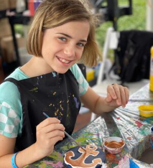 Tierney Smith Instagram - Crafting 🎨 poolside with miss Kiki has been so fun!!! I made an anchor box for my brother, @its_mileysmith made a starfish and @itslilyrosesmith made a 🍍 box to put her treasures in! @twresorts is so much fun! So much to do!!! 🤩
•
•

#11thBirthday #SmithTriplets  #MyTWMemories #JustLetGo #StaycationVacation #BirthdayTrip @TWResorts #SponsoredTrip #TradewindsIslandResorts #StPeteBeach #younghollywood #familyfun #artsandcrafts