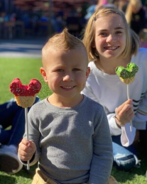 Tierney Smith Instagram - Yum!!! Mickey Krispie!