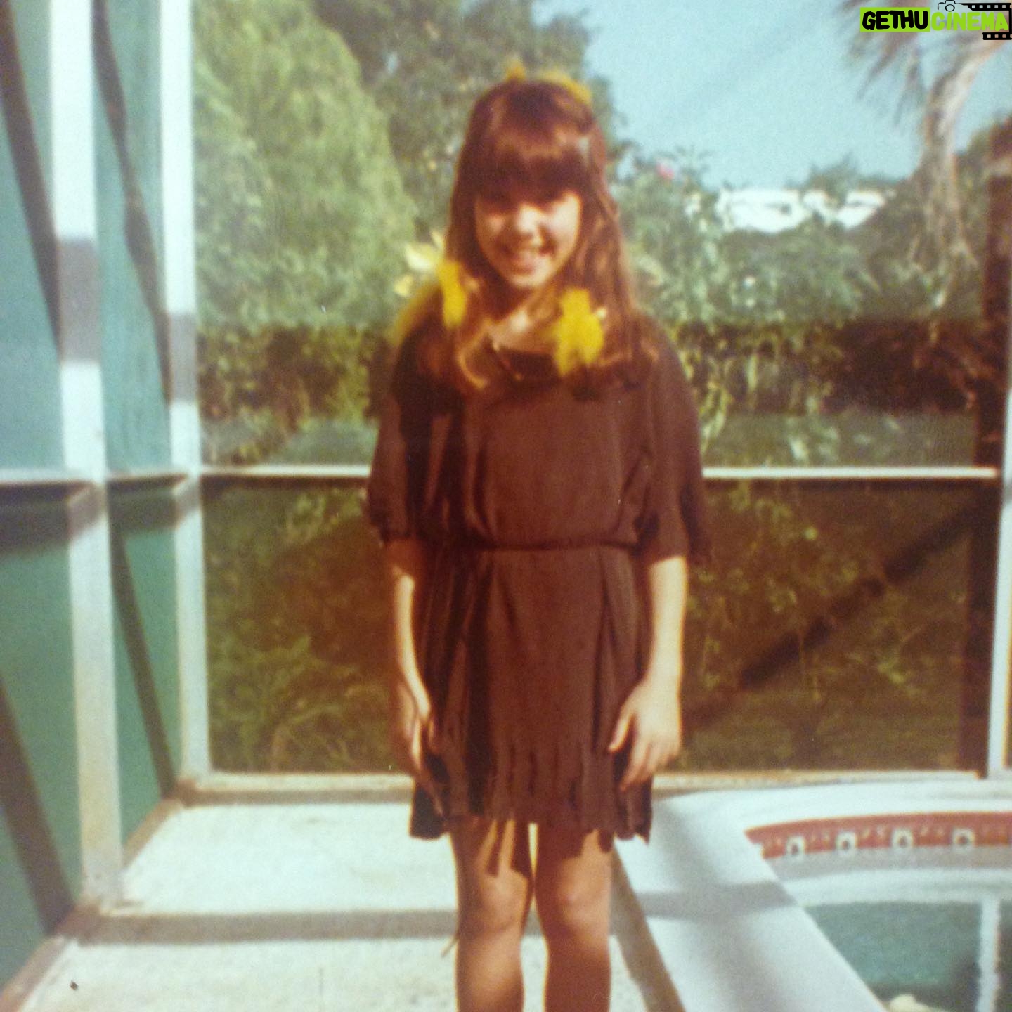 Tiffany Fallon - 3 Likes - It’s that time of the year! #thanksgiving 🦃🍁 #tbt #throwback #familytradition #dressedfortheoccasion #loveacostume #1980s