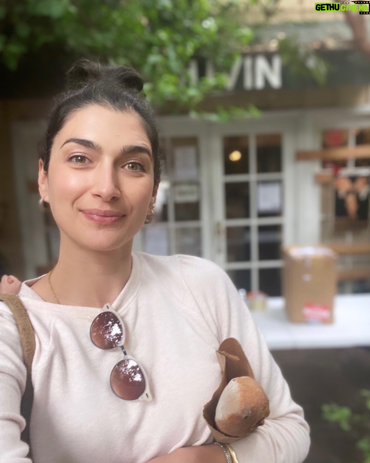 Tiffany Lonsdale - 477 Likes - Ba-guette yourself over to @duvin90048 for a yummy bread and wine combo 🤩