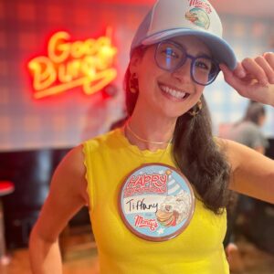 Tiffany Lonsdale Instagram - Birthday post 1/2: Thank you to my friends and family for the lovely phone calls, messages, cards, gifts and flowers. I’m feeling very loved and my heart and tummy are full! 🤍⁣
⁣
And thank you @montysgoodburger for my ginormous birthday pin that I wore all night 🥳🤩😆