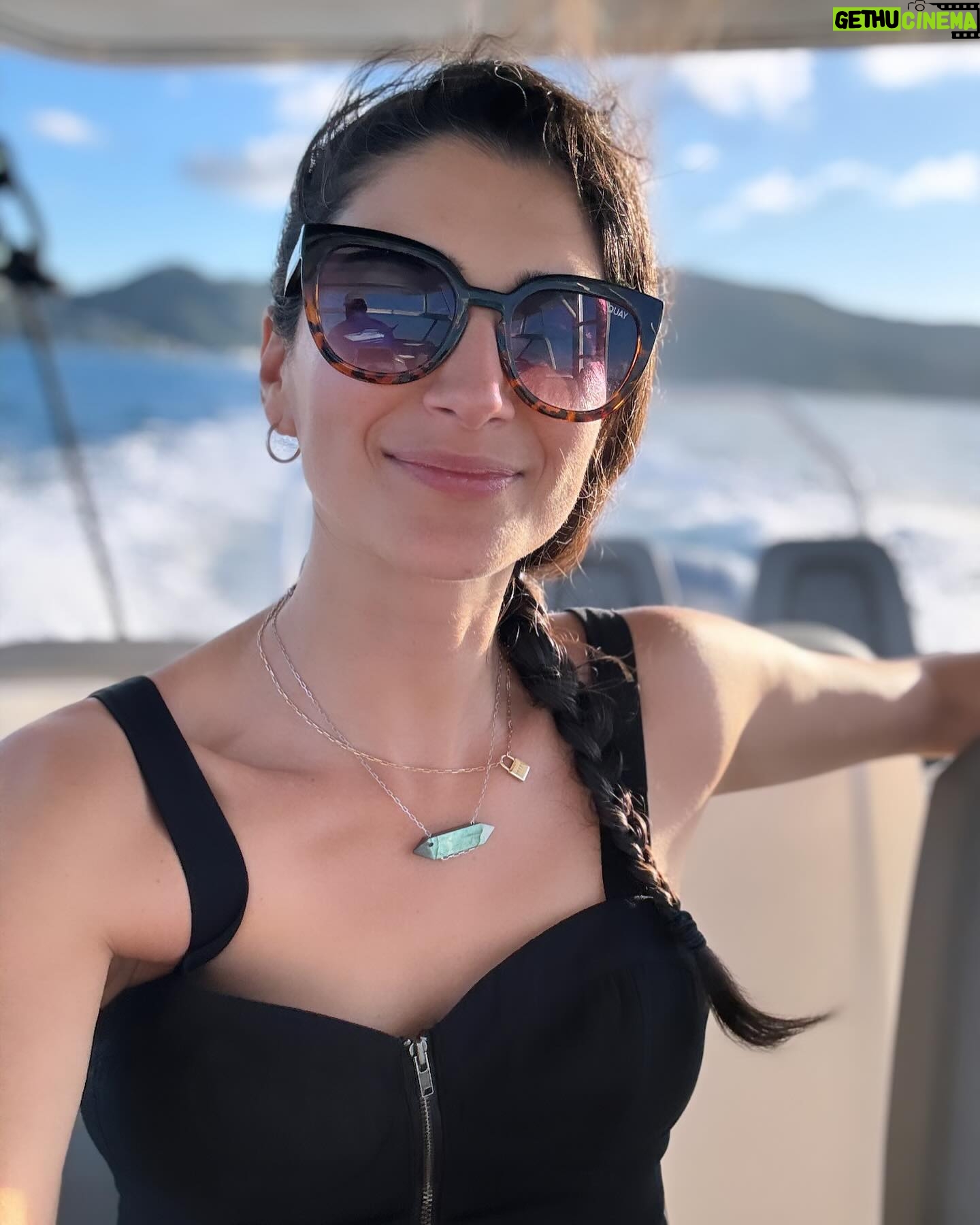 Tiffany Lonsdale - 543 Likes - That Friday feeling 🤩 thinking back to an amazing time @neckerislandpickleballforum where every moment was filled with beauty on and off the water 🤍 #friday #travel