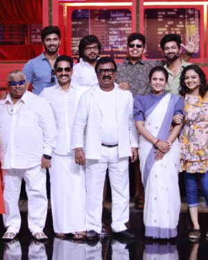 Tiger Thangadurai Instagram - Friends buy you food ,best friends eat your food. ❤️Gang of cwc ❤️ 
@sujithadhanush @priyankapdeshpande @vijaytvpugazh @madhampatty_rangaraj @chef_damu @kuraishi_the_entertainer @rakshan_vj  @sarath_kpy @iammanimegalai @sunitagogoi_offl @farina_azad_official @shaalinzoya @mirchi_kemy @_divya_duraiswamy_ @the__akshay_kamal__ @irfansview @thangadurai_actor @vasanth_vasi @joshua_preetham @vtvganeshnj @boxoffice_studio @vijaytelevision 
#cookwithcomaliseason5 #thangadurai #vijaytelevision