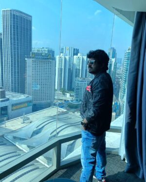 Tiger Thangadurai Instagram - I am a citizen of the world ❤️ #world #worldlover #malaysia #thangadurai #leemeridian