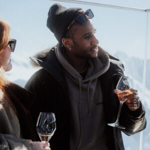 Tijan Njie Instagram - Capturing moments filled with unique impressions. The air, the views, and good company make it all unforgettable. 🙏🏾💫

📸 @tommy.phng

Management: @martensgarten