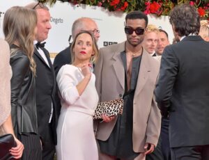 Tijan Njie Instagram - German Film Award 2024. 
Congratulations to all the nominees and winners!
 „Girl You Know It’s True“ has won 2 Lolas.🏆 
@apmakeupeffects @christl_baier and @ingkenbenesch , you absolutely deserved it 🙏🏾🖤

Outfit: @boss 
Jewelry: @bulgari 

@filmpreis 
@martensgarten