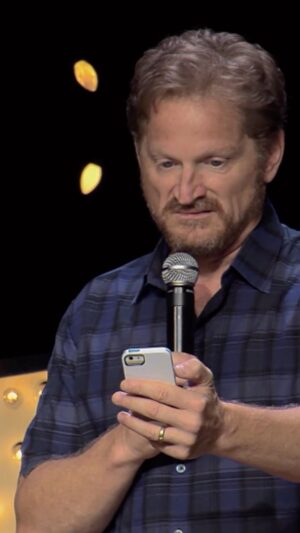 Tim Hawkins Instagram - Men and women text differently 🤳