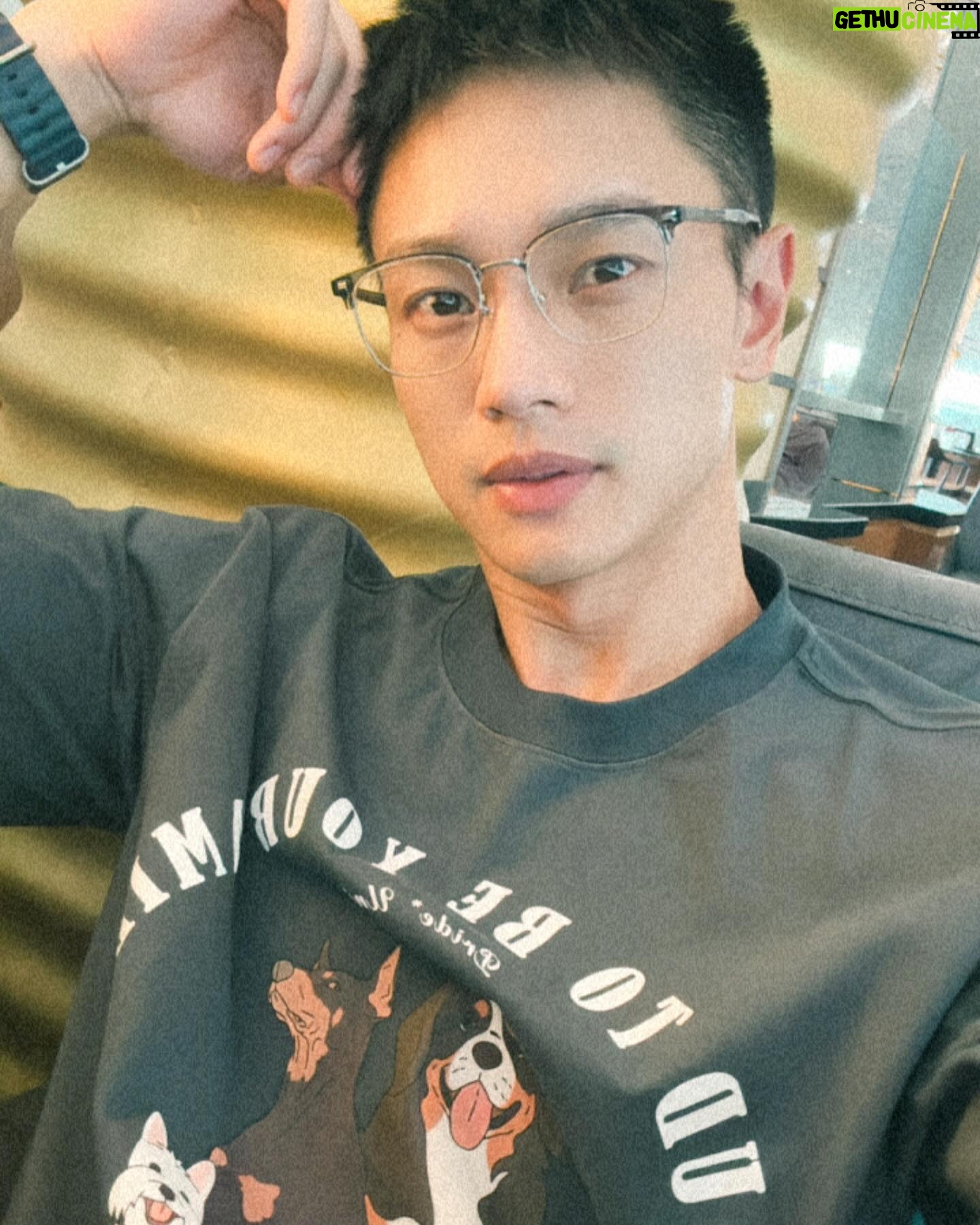 Tim Huang - 3.4K Likes - #selfie