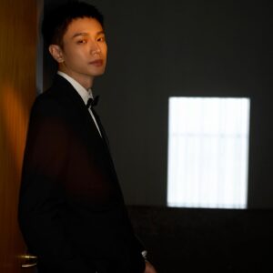 Tim Huang Instagram - 第二個榮譽，繼續努力！💪 #抖音年度新銳演員