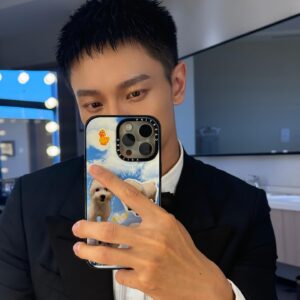 Tim Huang Instagram - 第二個榮譽，繼續努力！💪 #抖音年度新銳演員