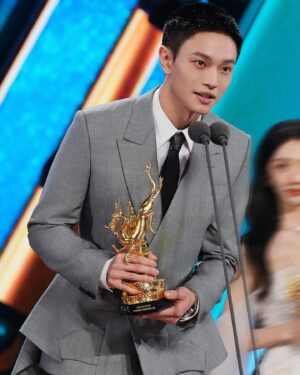 Tim Huang Instagram - 這是一個重要的榮譽，對我來說只是一個開始！繼續努力前行！