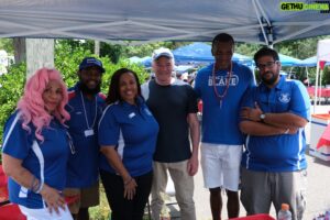 Tim Kaine Instagram - My final 4th of July stop today was Dale City’s 4th Family Fun Day and parade. Thankful for our democracy and the opportunity to celebrate it with everyone today.
