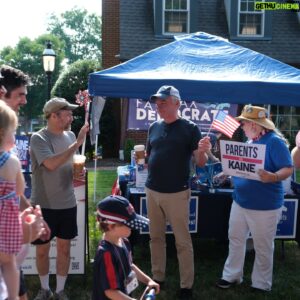 Tim Kaine Instagram - Great to drop by the Great Falls 4th of July Hometown Celebration to celebrate our nation’s Independence Day alongside folks!