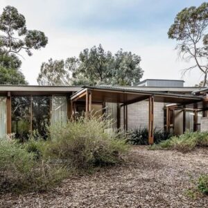 Tim Ross Instagram - The Dickson House by Robert Dickson c1958.

This Adelaide icon (and a recent show venue) is currently for sale. 
Also has a pool and a tennis court. 
It’s an excellent house. 

4 Marola Ave Rostrevor.