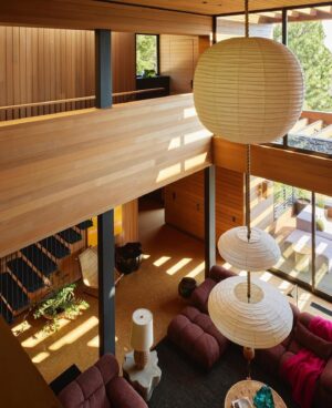 Tim Ross Instagram - Originally built in 1923 then remodelled by Richard Neutra in 1937, this Los Angeles house has had subsequent renovations removed and has been reimagined to this. 

Architecture @assembledge 
Interior design @jamiebushco 
Photography @yoshihiromakino
@yoshihiromakino