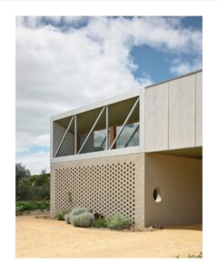 Tim Ross Instagram - House in Ocean Grove by @kennedy_nolan 

📷 @derek_swalwell 

Furniture and styling by @nina_provan

Featured in latest @bellemagazineau