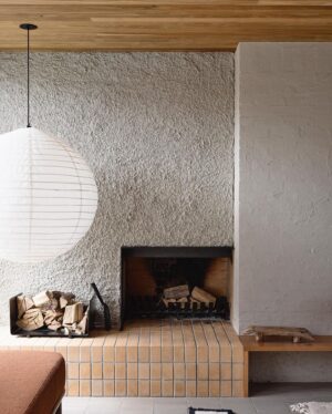 Tim Ross Instagram - House in Ocean Grove by @kennedy_nolan 

📷 @derek_swalwell 

Furniture and styling by @nina_provan

Featured in latest @bellemagazineau