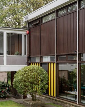 Tim Ross Instagram - Absolute banger.
“One of Britain’s most celebrated modern houses, Farnley Hey in West Yorkshire was designed by the architect Peter Womersley in 1954 as a wedding present to his brother. ”
Quite the present - currently for sale at @themodernhouse 📷 @npphotographer