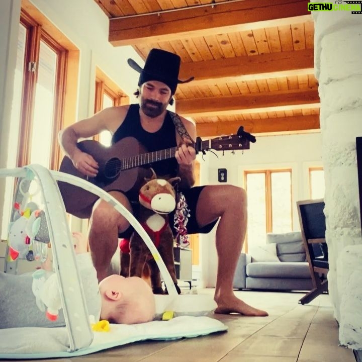 Tim Rozon - 15.9K Likes - Happy Birthday @willienelsonofficial #blueeyes #Dad 💙 from our family to yours.