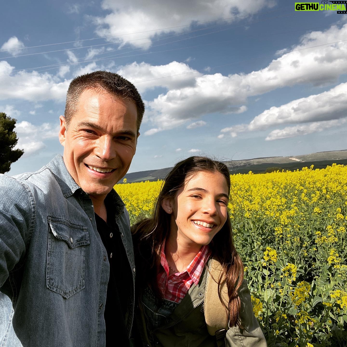 Tim Rozon - 4.5K Likes - Dakota - bts 🐕 🐾 ♥️ In select theatres April 1st!!!! Directed by @kirkharrisofficial @goldwynfilms @iervolinoandladybacardient @dakota_movie Best time, best people. ❤️ Just wait until you meet my on set bff @lolasultanofficial & Dakota @jacoclub.it 🐾 🐾 🐾!!!! Written by @thejohnnyharrington