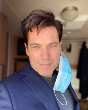 Tim Rozon Instagram - New Face. Who Dis?