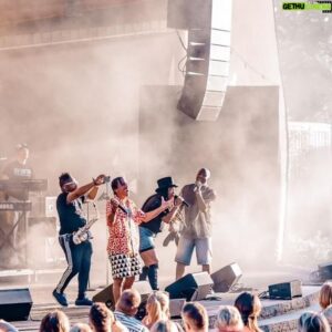 Timbuktu Instagram - T'was a continous vibe, on stage, off stage, on bus, off bus, plz let's continue the vibe continuum continously!
@therakiemwalkerproject @rakiemw @officialglrya @elijah.ahmad.lewis @detnyanya @jamalpeoplesmusic @legendmaniaproductions @_ianjesse @mattesupreme @cissiwizzi @ggbrunn @kungcurry @rionsk8 #quincy #love
