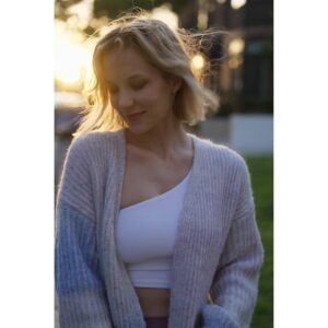 Tina Ivlev Instagram - Part deux 🌺