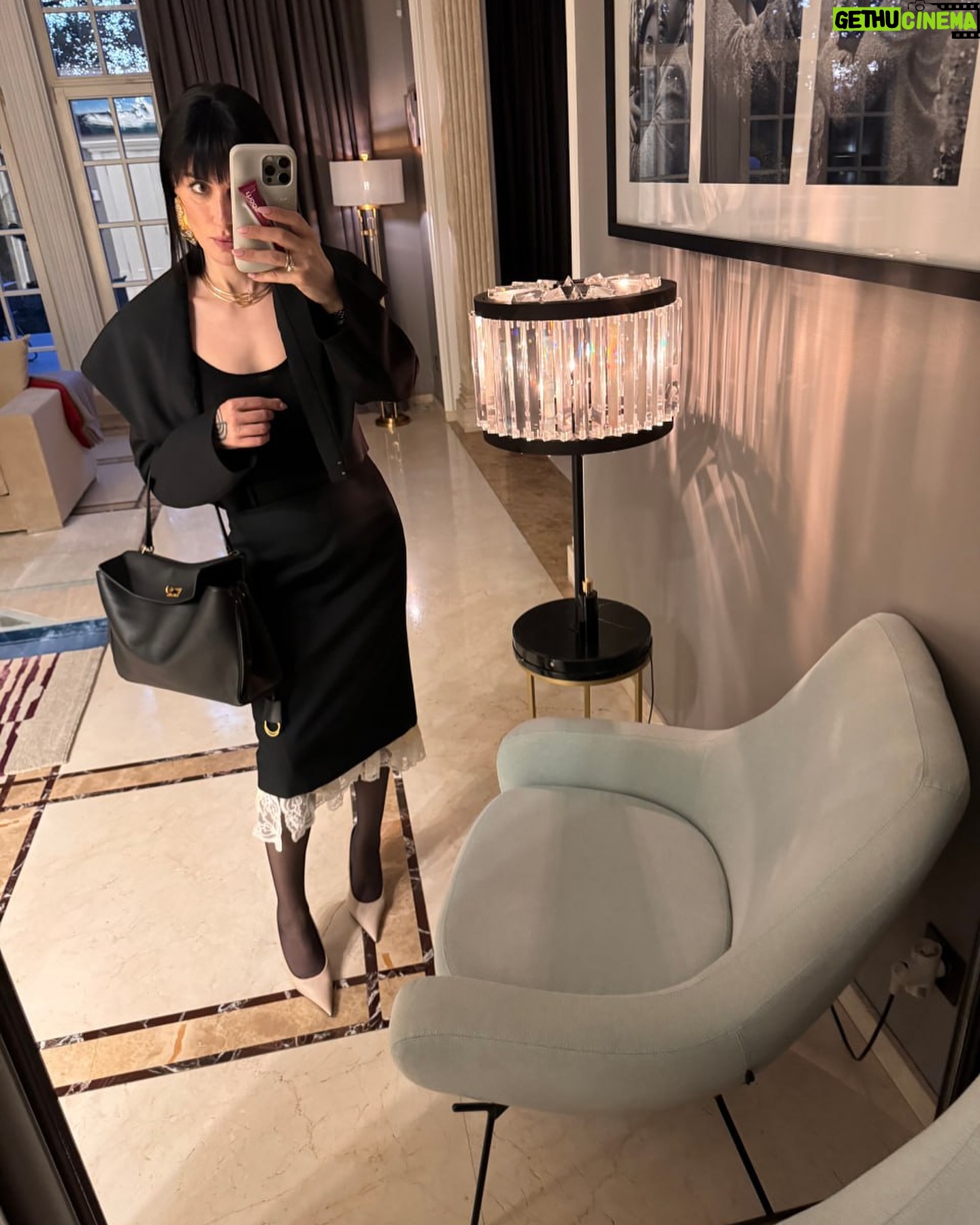 Tina Kandelaki - 3 Likes - ŠŠ¾ŃŠŗŃŠµŃŠµŠ½ŃŠµ, а ŃŃŠ¾ Š·Š½Š°ŃŠøŃ, ŃŃŠ¾ ŠæŃŠøŃло Š²ŃŠµŠ¼Ń #ŠŠøŃваŠŃков.
ŠŃŃ ŠµŃŠµ Š¶Š“Ń Š°Š±ŃŠ¾Š»ŃŃŠ½Š¾ Š»ŠµŃŠ½ŠµŠ¹ ŠøŃŃŠ¾ŃŠøŠø, но пока ŃŃŠµŠæŠ»ŠµŠ½Š½Ńе Š²Š°ŃианŃŃ Š³Š»Š°Š²ŠµŠ½ŃŃŠ²ŃŃŃ. ŠŠ°ŠŗŠ¾Š¹ Š¾Š±ŃŠ°Š· ŠæŠ¾Š½ŃŠ°Š²ŠøŠ»ŃŃ Š±Š¾Š»ŃŃŠµ Š²ŃŠµŠ³Š¾? ŠŠ“Ń Š¾ŃŠ²ŠµŃŃ Š² ŠŗŠ¾Š¼Š¼ŠµŠ½ŃŠ°ŃŠøŃŃ
š