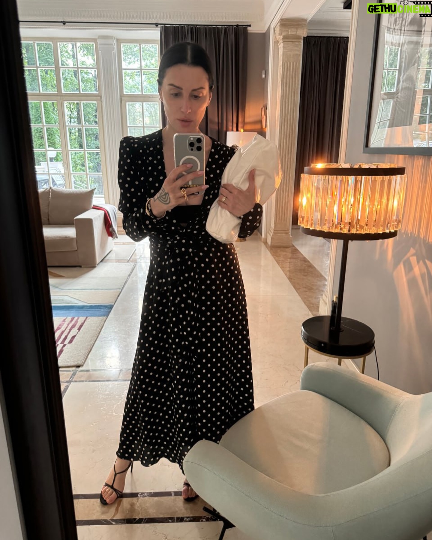 Tina Kandelaki - 3.4K Likes - Š£ŃŠæŠµŠ»Š° понаŃŃŠ¶Š°ŃŃŃŃ Š² ŠæŃŠ¾Š¼ŠµŠ¶ŃŃŠŗŠ°Ń
Š¼ŠµŠ¶Š“Ń Š»ŠøŠ²Š½ŃŠ¼Šø. ŠŃŠŗŠø в ГожГевике ŃŠµŃила не Š²ŃŠŗŠ»Š°Š“ŃŠ²Š°ŃŃ.
Š£Š²ŠµŃŠµŠ½Š°, ŃŃŠ¾ Š»ŠµŃŠ¾ ŠµŃŠµ Š²Š¾Š·ŃŠ¼ŠµŃ ŃŠ²Š¾Šµ Šø Š¼Ń Š½Šµ Š·ŃŃ Šŗ Š½ŠµŠ¼Ń Š³Š¾ŃŠ¾Š²ŠøŠ»ŠøŃŃ. Рпока Š²ŃбиŃаем Š¾Š±Ńаз неГели в #ŠŠøŃваŠŃков š
