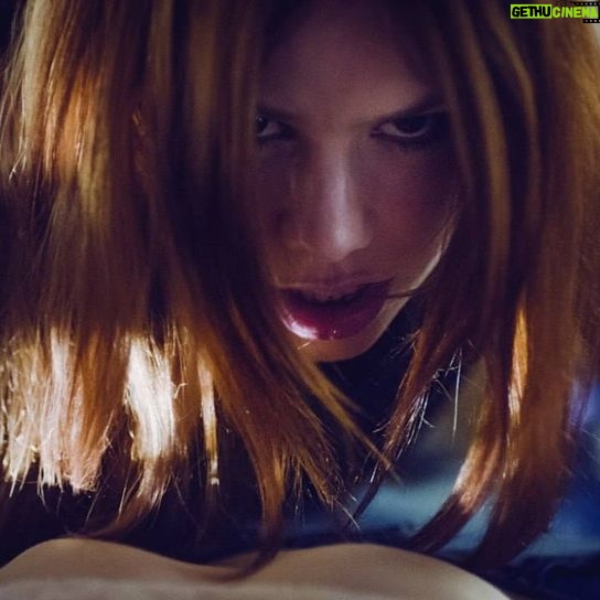 Tina Kandelaki - 3 Likes - ŠŠ¾ŃмоŃŃŠµŠ»Š° Š·Š°ŃŠµŠ¹Š»ŠøŠ²Ńй Š½ŃŠ°ŃŠ½Ńй ŃŠµŃиал Ā«ŠŠµŃŃŠµŃŠ“ŠµŃŠ½Ńе» в ŃŠøŃменном ГаŃŃŠŗŠ¾Š¼ ŠøŃŠæŠ¾Š»Š½ŠµŠ½ŠøŠø Ń ŠæŃŠµŠŗŃŠ°ŃŠ½Š¾Š¹ Š¼ŃŠ·Ńкой Šø ŃŠ°Š±Š¾Ńой Ń
ŃŠ“ожника по коŃŃŃŠ¼Š°Š¼.
ŠŠ¾Š»ŃŃŠøŠ»Š¾ŃŃ Š¾ŃŠµŠ½Ń моГно Šø ŃŃŠøŠ»Ńно, Š³ŠµŃŠ¾Šø поŃ
ожи на Š“ŠµŃŠµŠ¹ ŠŠ°Š¹ŠŗŠ»Š° ЄаŃŃŠµŠ½Ńа, оŃŃŠµŠ³Š¾ Ń Šø ŠæŃŠ¾Š“ŠµŃŠ¶Š°Š»Š°ŃŃ Ń ŃŠŗŃана Š²Ńе Š²Š¾ŃŠµŠ¼Ń ŃŠµŃий. Š”ŠµŃŠøŠ°Š» можно ŃŠ°Š·Š¾Š¼ ŠæŠ¾ŃŠ¼Š¾ŃŃŠµŃŃ Š½Š° вŃŃ
оГнŃŃ
, ŠµŃŠ»Šø Š»ŃŠ±ŠøŃе ŠæŠ°ŃŠ°ŃŃŠ°Š·Ń Ń ŠøŃŃŠ¾ŃŠøŃŠ¼Šø ŠæŃŠ¾ Š²Š°Š¼ŠæŠøŃŠ¾Š² Šø вŃŃŠŗŠøŃ
инŃŃ
.
ŠŃŃ Š² нем наŃŃŠ¾Š»Ńко ŠæŃоŃŃŠ¾ Šø, как Š²ŃегГа, вокŃŃŠ³ оГной Šø ŃŠ¾Š¹ же ŃŠŗŠ¾Š»Ń, ŃŃŠ¾ Гаже не Ń
Š¾ŃŠµŃŃŃ ŠæŠµŃŠµŃŠŗŠ°Š·ŃŠ²Š°ŃŃ ŃŃŠ¶ŠµŃŃ Šø ŃŃŠ°Š½ŃŃŠ¾ŃŠ¼Š°ŃŠøŠø Š³ŠµŃŠ¾ŠµŠ² ā Š²Ń ŠøŃ
Šø ŃŠ°Šŗ ŃŠ¶Šµ Š·Š½Š°ŠµŃŠµ.
ŠŃли вам Š½ŃавиŃŃŃ Š²Š°Š¼ŠæŠøŃŃŠŗŠ°Ń ŃŃŃŠµŃика Š²ŠŗŃпе Ń Š“Š°ŃŃŠŗŠ¾Š¹ Š»ŠøŃŠµŃаŃŃŃŠ¾Š¹, ŃŠ¾ Š¼Š¾Š¶ŠµŃŠµ ŃŃŃŃŠ¾ŠøŃŃ ŃŠµŠ±Šµ Š“ŠµŠ½Ń ŠŠ°Š½ŠøŠø. ŠŠµŃŠµŠ“Š°Ń ŃŃŃ ŃŃŃŠ°ŃеŃŃ Š²Š°Š¼š